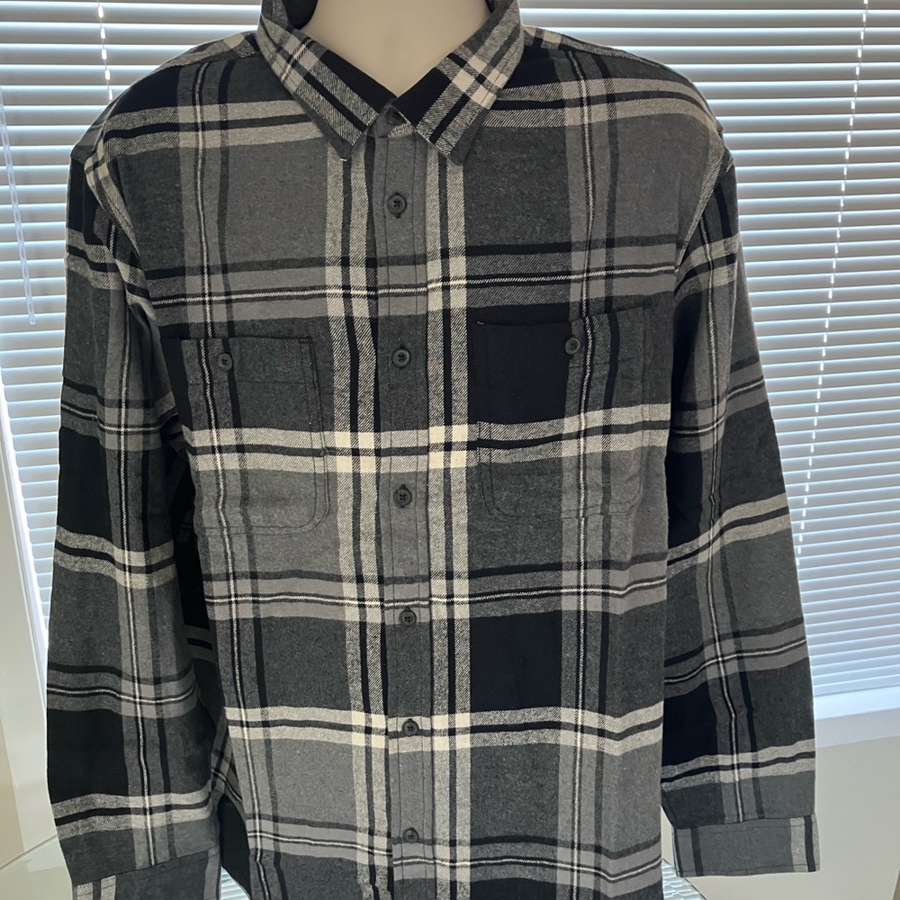 OLD NAVy Black and Gray Plaid Men's Shirt